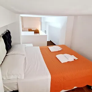 Lofts In Apartamento